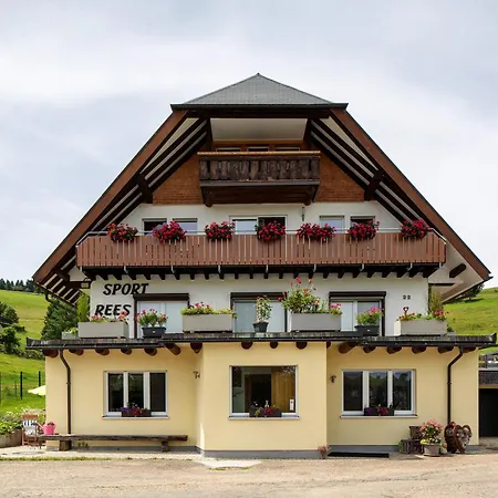 Апартаменты Sport Rees- Ulrich *